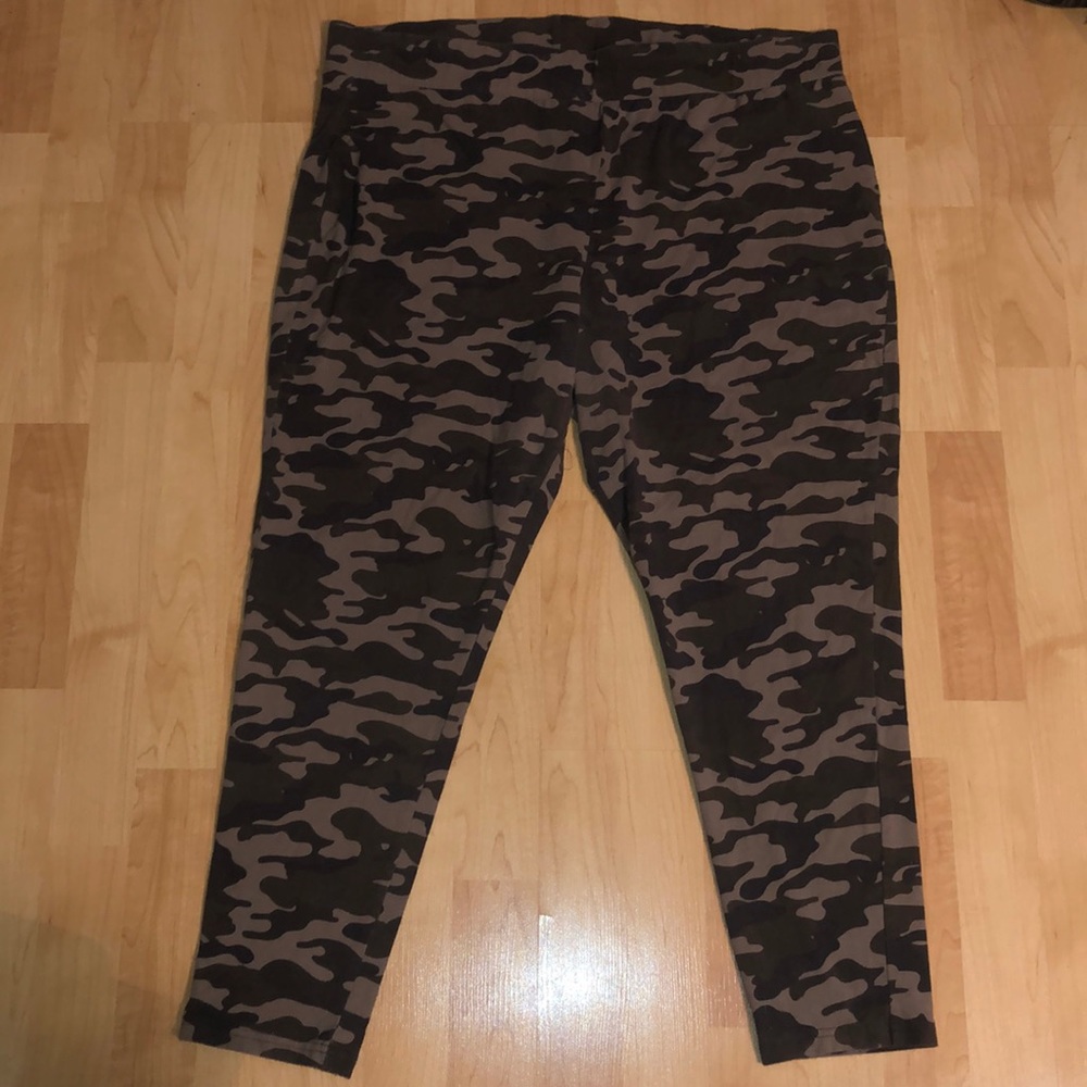 Torrid Camo Leggings